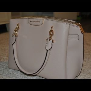 Purse (Michael Kors)